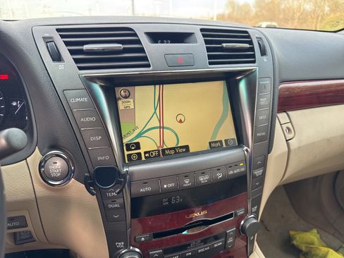 Used 2007 Lexus LS 460 image 14