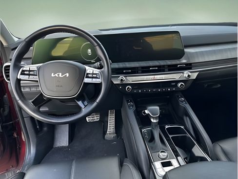 Used 2024 Kia Telluride SX w/ Towing Package image 26