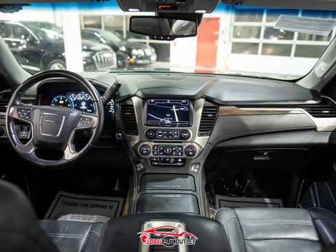 Used 2019 GMC Yukon XL Denali w/ Denali Ultimate Package image 14