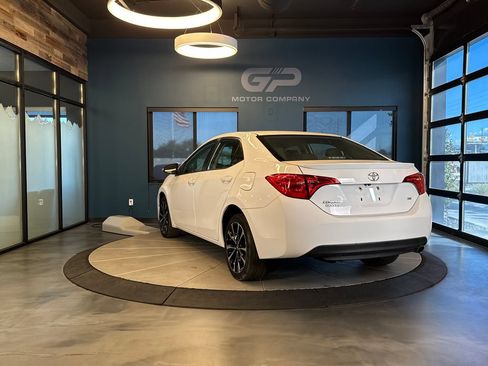 Used 2017 Toyota Corolla SE w/ Carpet Mat Package (TMS) FWD image 5