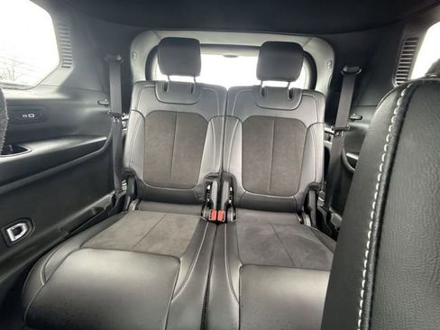 Used 2025 Jeep Grand Cherokee L Altitude image 23