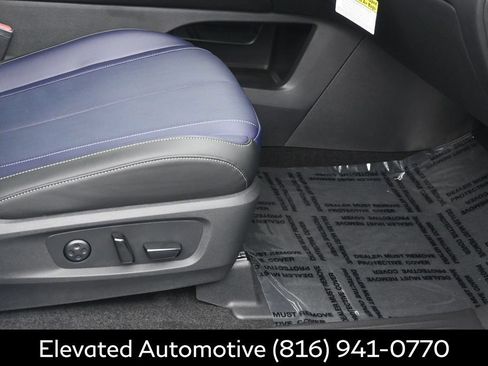 Certified 2026 INFINITI QX60 Sport w/ Dark Cargo Package AWD/4WD image 7