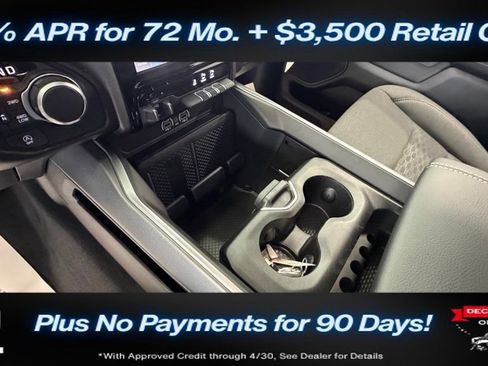 New 2026 RAM 1500 4x4 Crew Cab image 36