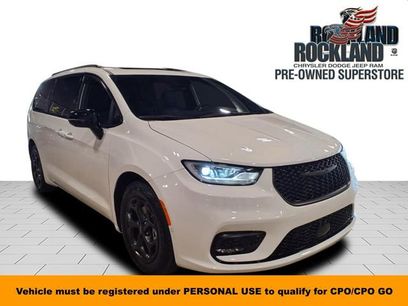 Used 2024 Chrysler Pacifica Premium