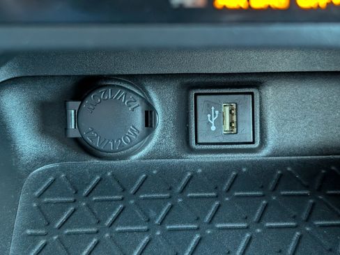 Used 2023 Toyota RAV4 XLE Premium image 20