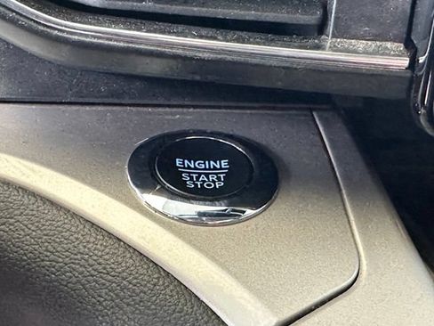 Used 2023 Ford Explorer XLT w/ Equipment Group 202A AWD/4WD image 12