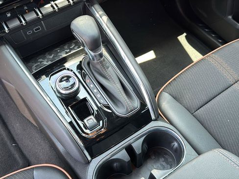 Used 2026 GMC Canyon AT4 w/ LPO, Off Road Lift Package AWD/4WD image 25