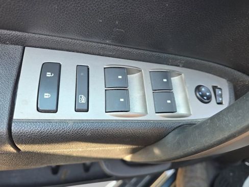 Used 2011 GMC Sierra 2500 SLE RWD image 25