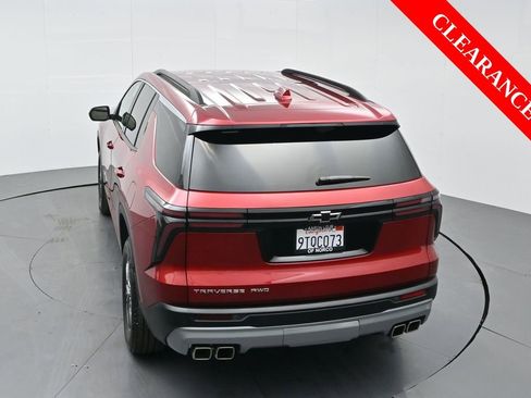 Used 2025 Chevrolet Traverse LT w/ Driver Confidence Package image 59