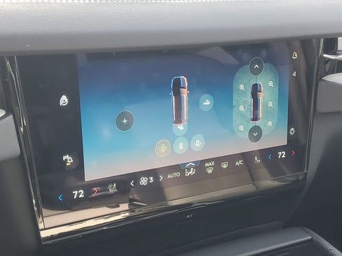 New 2025 Lincoln Navigator Reserve w/ Jet Appearance Package image 24