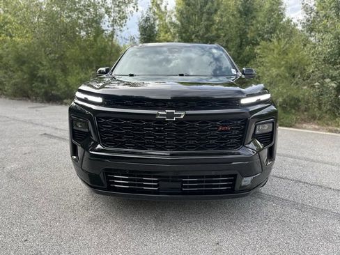 Used 2024 Chevrolet Traverse RS w/ LPO, Floor Liner Package image 2