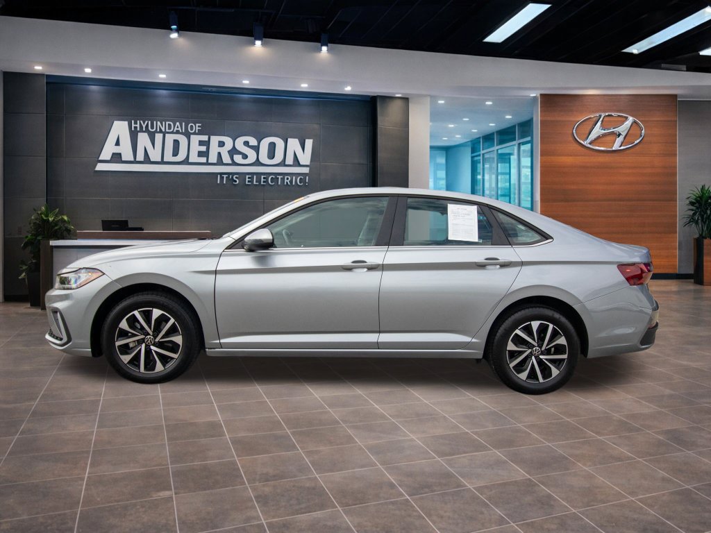 Used 2025 Volkswagen Jetta S FWD image 5