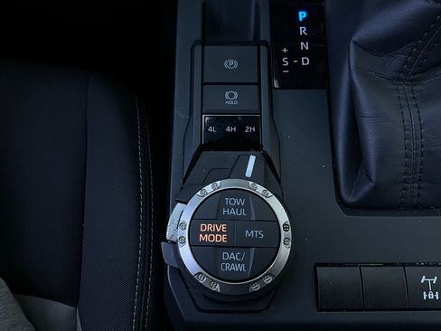 Used 2025 Toyota Tacoma TRD Off-Road image 22