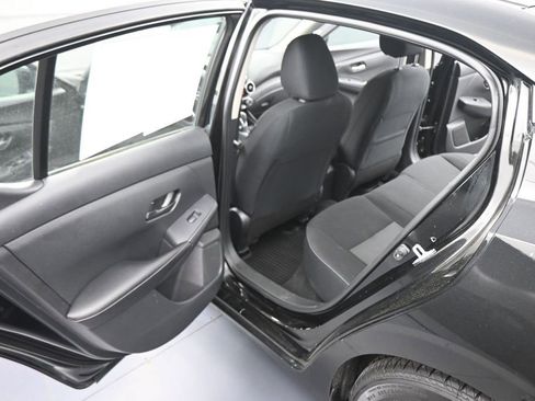 Used 2024 Nissan Sentra SV FWD image 39