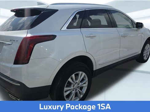 Used 2021 Cadillac XT5 Luxury FWD image 2