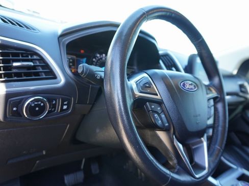 Certified 2023 Ford Edge Titanium image 12