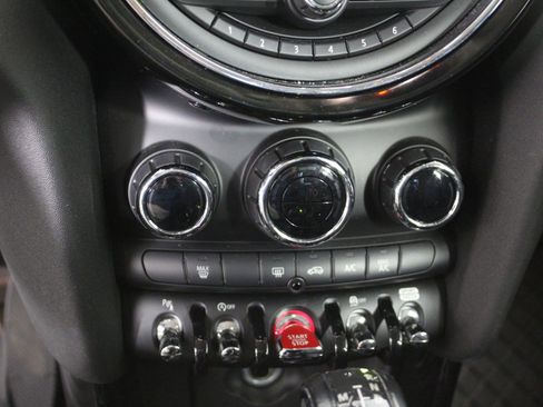 Used 2018 MINI Cooper S image 17