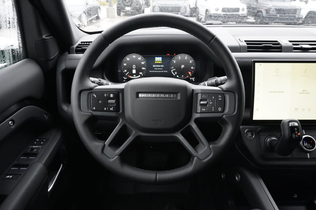 New 2026 Land Rover Defender 110 X-Dynamic SE AWD/4WD image 10