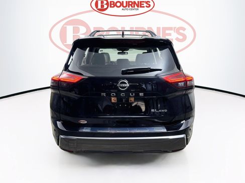 Used 2024 Nissan Rogue SL w/ SL Premium Package AWD/4WD image 10