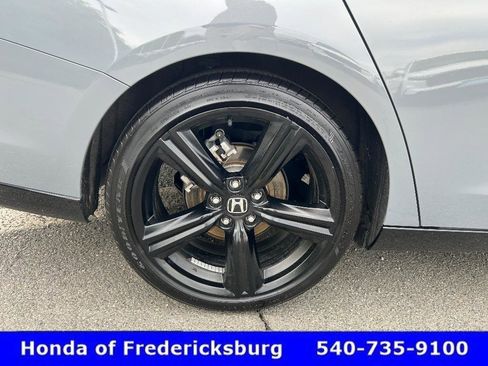 Used 2025 Honda Accord Sport image 32