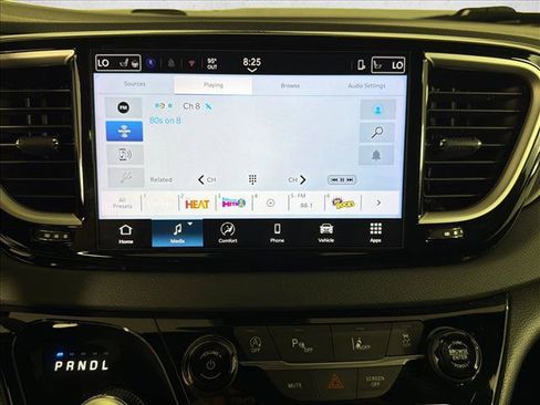 Used 2025 Chrysler Pacifica Select FWD image 27