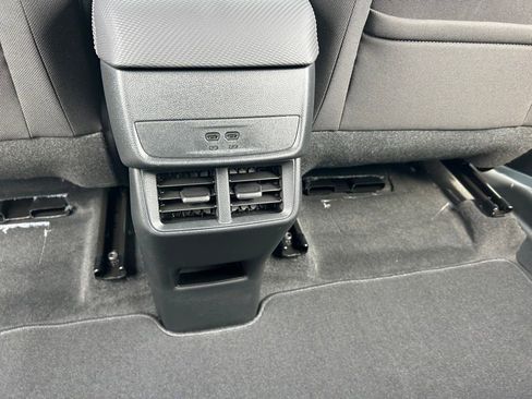 New 2026 Chevrolet Equinox LT w/ Midnight Edition image 38