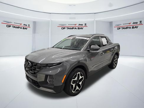 Used 2022 Hyundai Santa Cruz Limited w/ Cargo Package AWD/4WD image 2