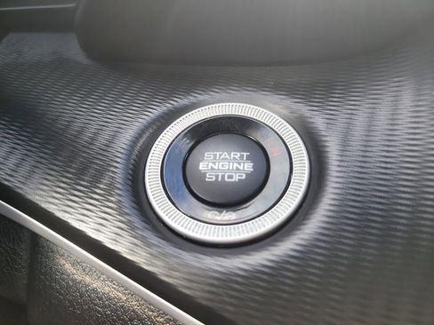 Used 2023 Jeep Grand Cherokee Altitude image 27