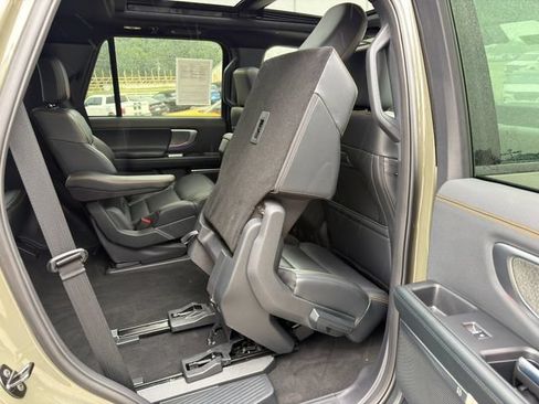 Used 2025 Ford Expedition Tremor AWD/4WD image 14