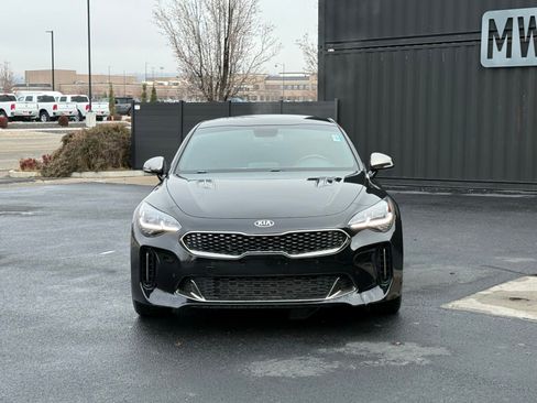Used 2021 Kia Stinger GT image 2