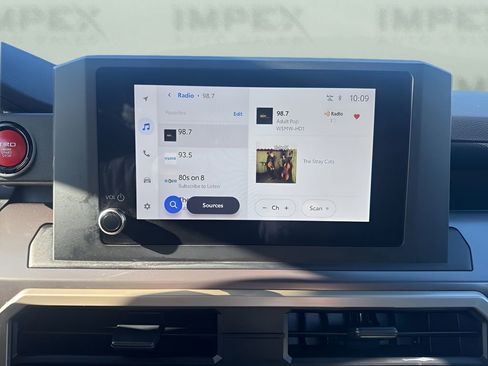 Used 2025 Toyota Tacoma TRD Off-Road image 17