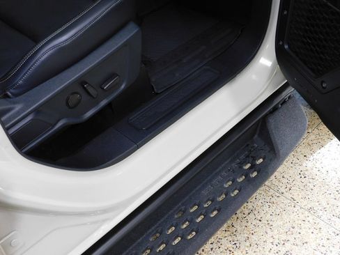 Used 2025 Ford Bronco Badlands AWD/4WD image 74