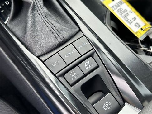 Certified 2025 Toyota Camry LE w/ Convenience Package image 23