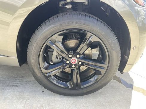 Used 2019 Jaguar F-PACE R-Sport AWD/4WD image 33