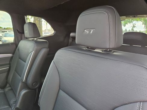 New 2026 Buick Enclave Sport Touring w/ Power Package image 38