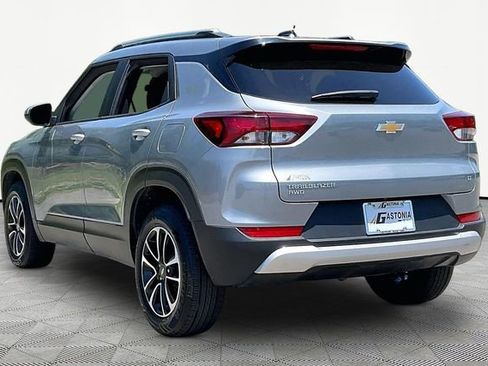 Used 2025 Chevrolet TrailBlazer LT AWD/4WD image 4