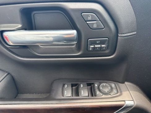 Used 2019 GMC Sierra 1500 SLT w/ SLT Premium Plus Package AWD/4WD image 9