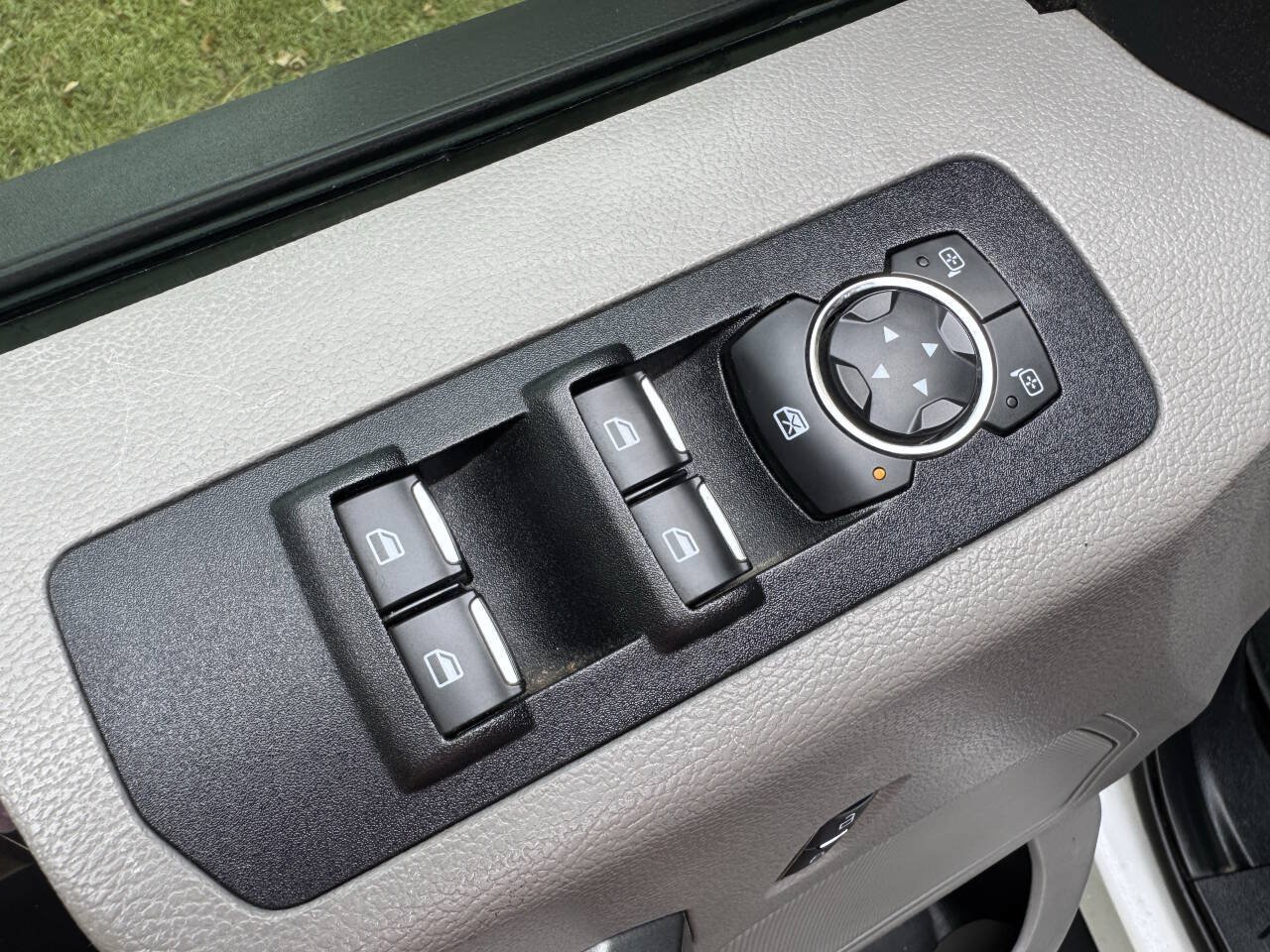 Used 2018 Ford F150 XLT w/ Equipment Group 302A Luxury AWD/4WD image 12