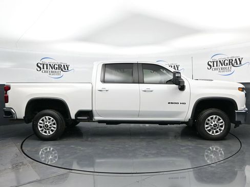 Used 2022 Chevrolet Silverado 2500 LT w/ All Star Edition RWD image 8