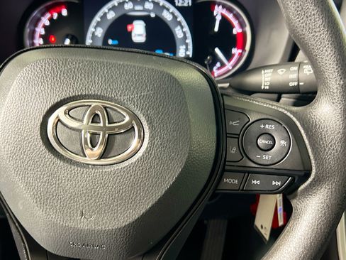 Used 2025 Toyota RAV4 LE FWD image 19