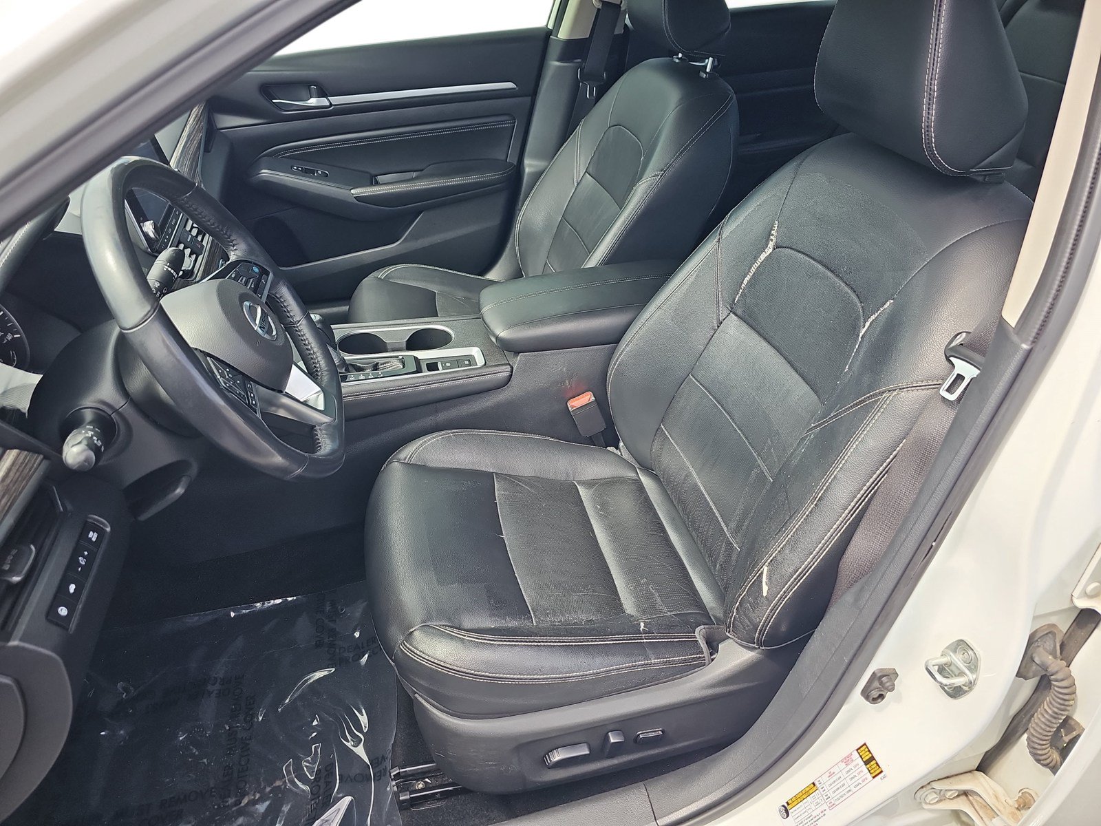 Used 2019 Nissan Altima 2.5 Platinum FWD image 12
