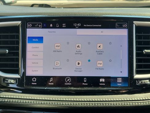 Used 2022 Chrysler Pacifica Touring-L image 17