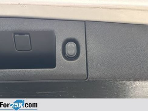 Used 2016 Chevrolet Suburban LTZ AWD/4WD image 31