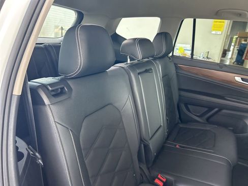 Used 2026 Volkswagen Atlas SE FWD image 26