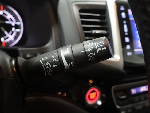 Used 2017 Honda Pilot Touring image 35