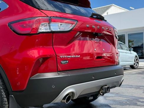 Used 2021 Ford Escape Titanium w/ Titanium Elite Package AWD/4WD image 5