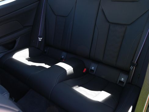 Used 2024 BMW M4 Competition w/ Executive Package image 11