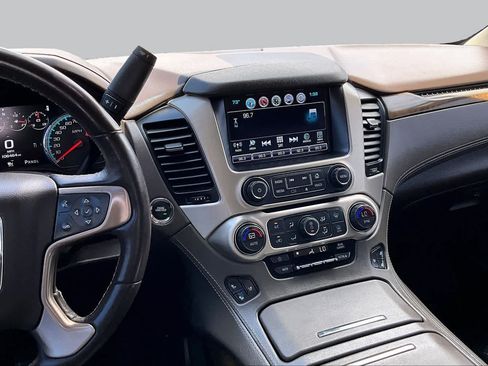 Used 2019 GMC Yukon Denali w/ Denali Ultimate Package AWD/4WD image 7