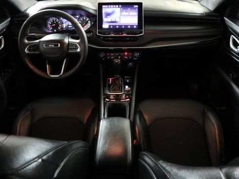 Used 2023 Jeep Compass Trailhawk image 15