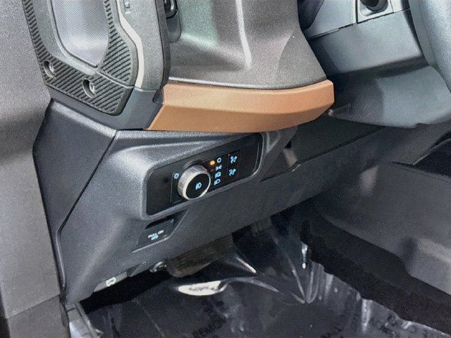 Used 2024 Ford Bronco Outer Banks AWD/4WD image 10
